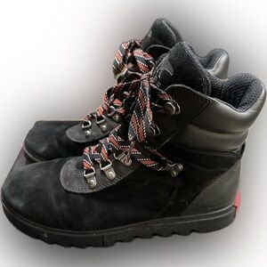 Sorel Joan of Arctic Next Lite Hiker Waterproof Black, Cherrybomb.